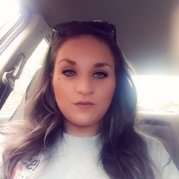 Meet your Posher, Rachel - Picture 7 of 8